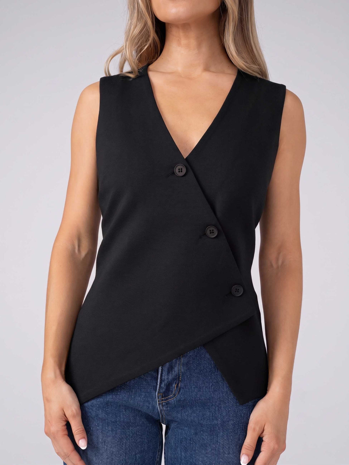 Beck Fitted Waistcoat - Black